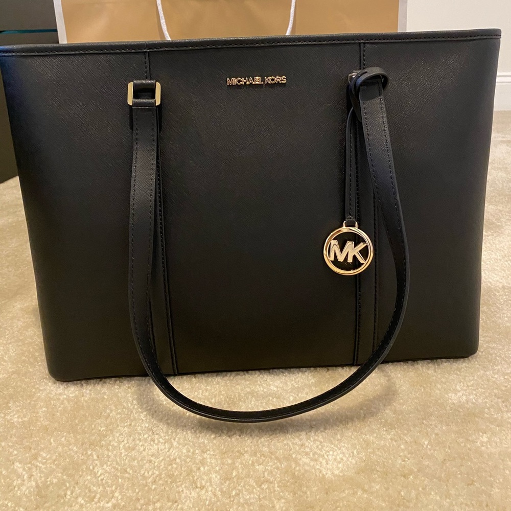 New Michael Kors Sady Large Tote in Black Saffiano